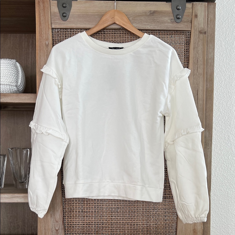 NWT Women's White Ruffle Sleeve Sweater Top